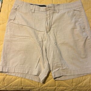 Men’s Size 35 Shorts by Apt 9